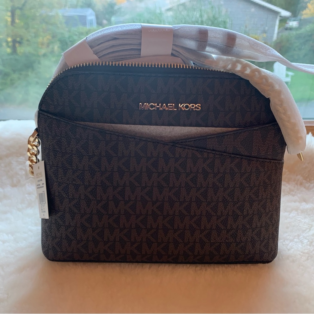 Michael Kors Jet Set Travel Bag